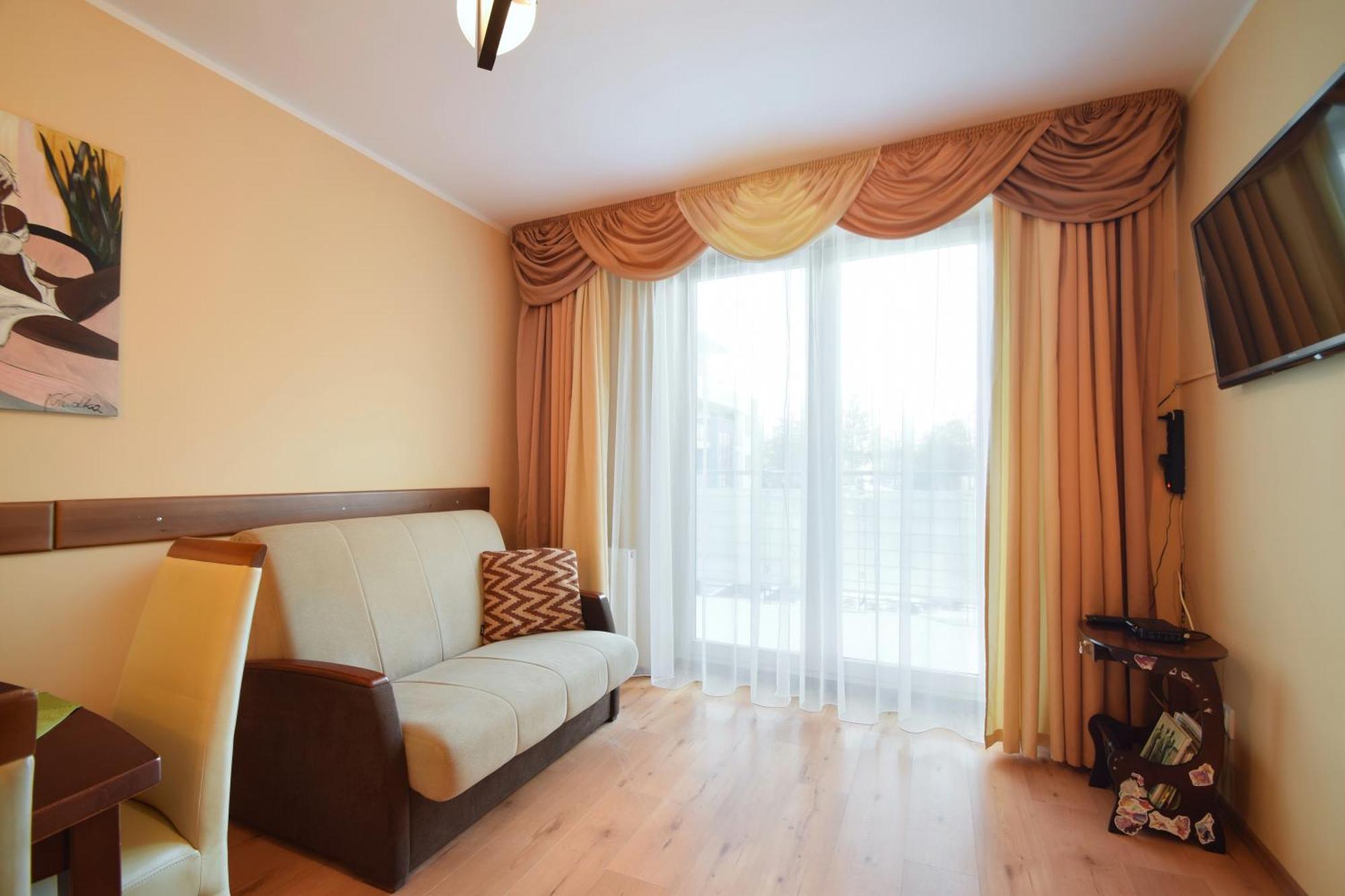 Apartament 29 Zielone Tarasy 코워브제크 외부 사진
